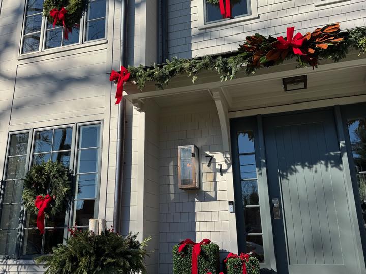 Holiday exterior decorating